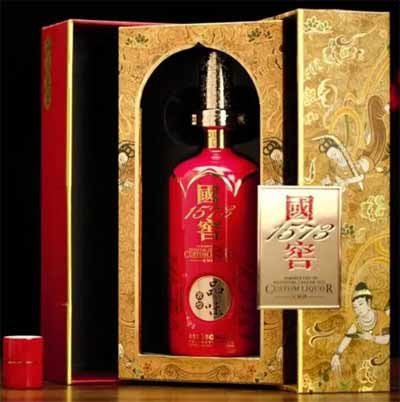 国窖1573和青花郎对比哪个收藏好？5.jpg