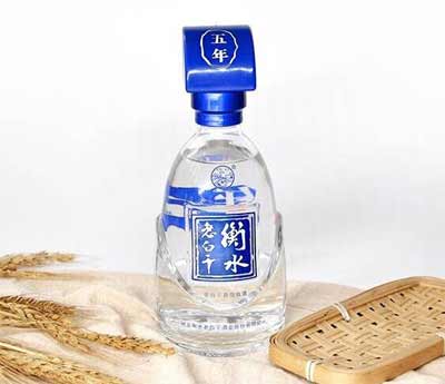 衡水老白干是不是纯粮酒，都是优质纯粮酒瓶身两处可判断5.jpg