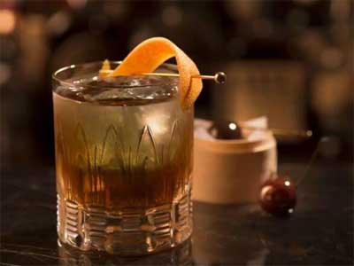 安高天娜苦精酒怎么喝，调配古典鸡尾酒或用子弹杯纯饮3.jpg