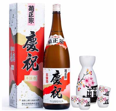 菊正宗清酒盖子怎么开，去掉锡纸用开瓶器旋开即可3.jpg
