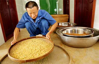 饮桂花酒是什么节的习俗?【中秋季为什么喝桂花酒】1.jpg