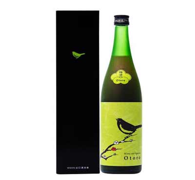 日本第一大梅酒品牌，Choya蝶矢/俏雅口感偏甜腻内含青梅4.jpg