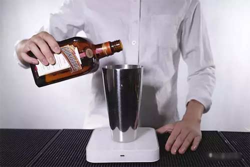 君度力娇酒兑什么好喝【樱桃茶饮制作配方】5.jpg