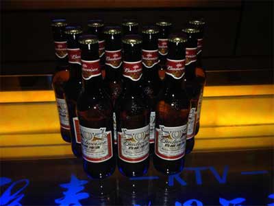 一听啤酒是多少，是易拉罐一罐以330ml和500ml为主3.jpg