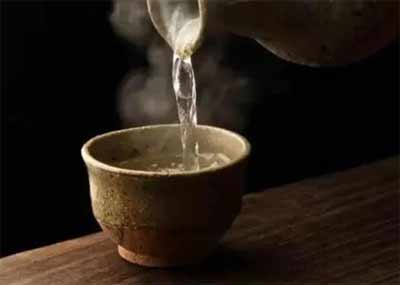 日本清酒甘口和辛口的区别，含糖量酒精感不同但并不能肯定口感4.jpg