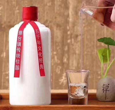贵州茅台镇酒价格表，从几十到数千元不等可不都是飞天茅台1.jpg