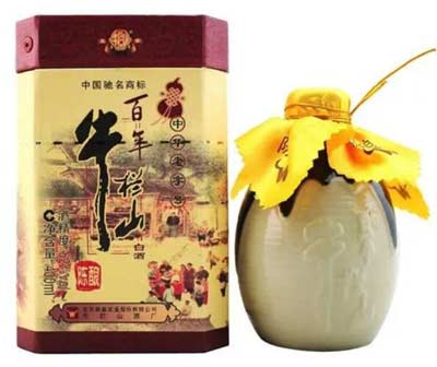 百年牛栏山价格表图片，主打中档的纯粮浓香酒小众但品质高