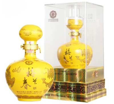 江苏梅兰春酒价格和图片，偏酱香的中高端芝麻香酒口感很细腻2.jpg