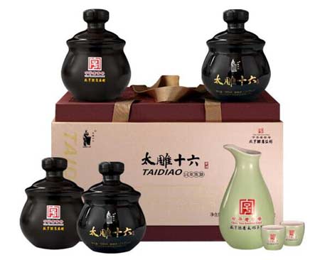 绍兴太雕十六黄酒什么价，百元优质半甜型新型黄酒口感醇香味美2.jpg