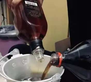 可乐桶里面是什么酒，可乐里混合着威士忌3.jpg