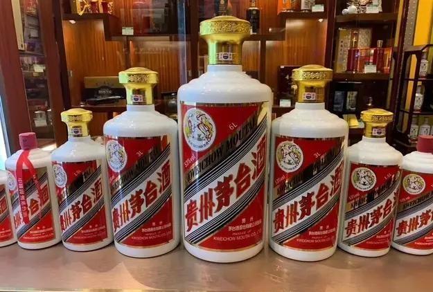想开一个白酒加盟店，加盟那个比较好？