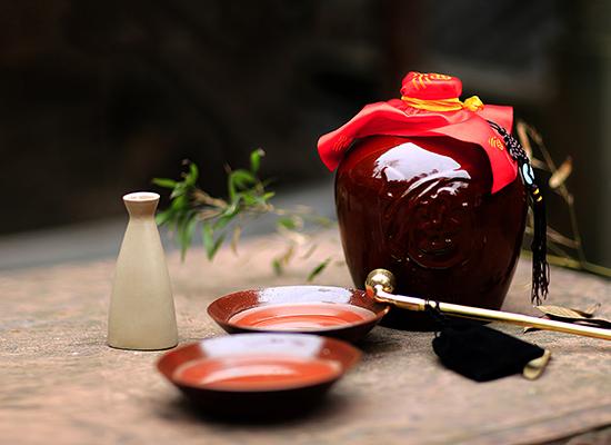 疫情过后什么行业会兴起？白酒代理前景广阔