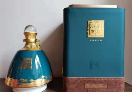 52度 500ml 丰谷酒王价格表及口感特点介绍