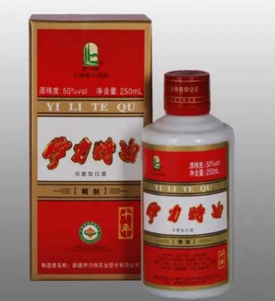 新疆伊力特曲52度价格，物美价廉的纯粮食酒甘甜舒适4.jpg