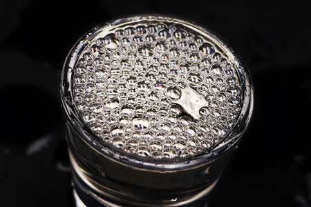 判断一款好酒的酒质为什么要用酒花标准来衡量？