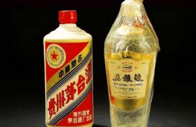 茅台五粮液哪个档次高哪个好喝，口感对比3.jpg