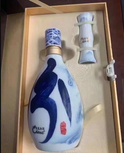 青花汾酒50年2018年老酒 价格；口感有何特点3.jpg