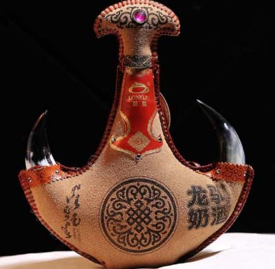 龙驹奶酒北虫草奶酒38度 价格、口感特点2.jpg