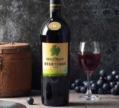有机酒与无机酒的区别【原料不同，有机酒使用有机原料酿制】2.jpg