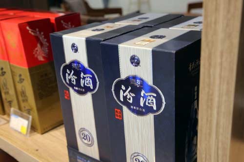 乳玻汾酒和玻汾哪个好？玻汾、老白汾、青花汾，有啥区别？6.jpg