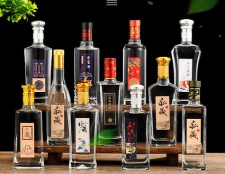 收藏白酒酒瓶需要注意什么？1.jpg
