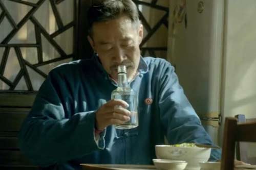 酒桌上不醉的技巧-怎样喝白酒不容易醉？