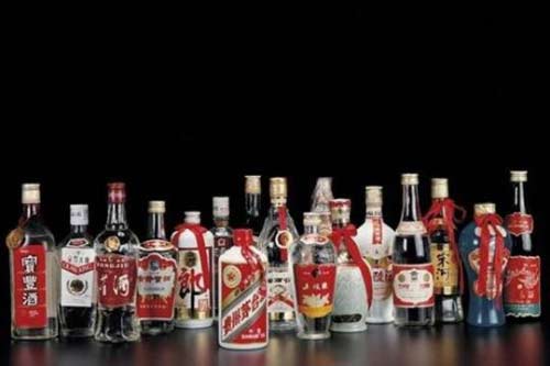 白酒分为哪些香型?这些香型的代表是哪些白酒品牌呢？