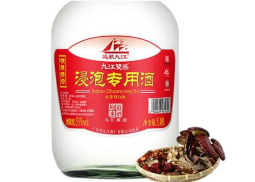 泡酒时，选高度酒还是低度酒