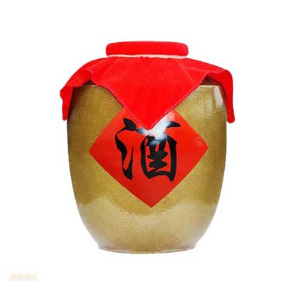珍藏的酱香封坛白酒 经典的女儿红故事